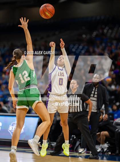 Thumbnail 3 in Cuero vs. Lincoln (UIL 4A Basketball Division II Final) photogallery.
