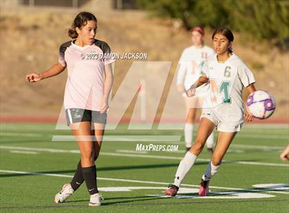 Thumbnail 3 in Mojave vs Virgin Valley (NIAA 3A Southern Region Playoffs) photogallery.