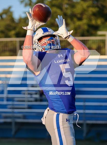Thumbnail 1 in University @ Lampasas photogallery.
