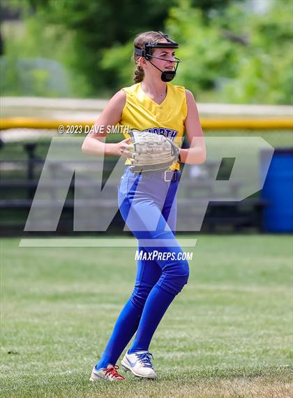 Thumbnail 3 in Davenport North vs Southeast Polk (Jefferson Varsity Classic) photogallery.