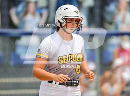 Thumbnail 2 in Davenport North vs Southeast Polk (Jefferson Varsity Classic) photogallery.