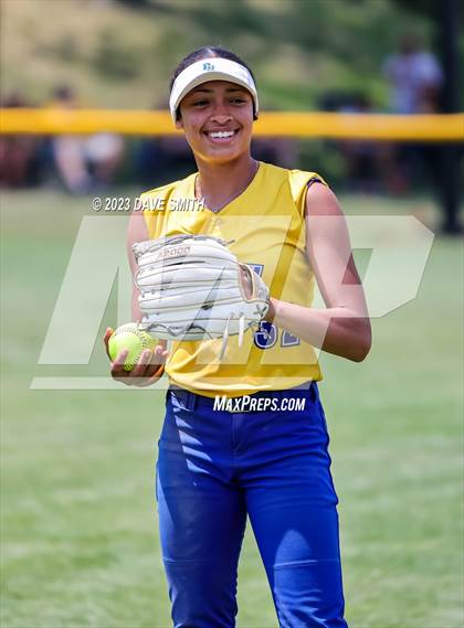 Thumbnail 3 in Davenport North vs Southeast Polk (Jefferson Varsity Classic) photogallery.