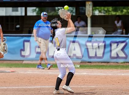 Thumbnail 1 in Davenport North vs Southeast Polk (Jefferson Varsity Classic) photogallery.