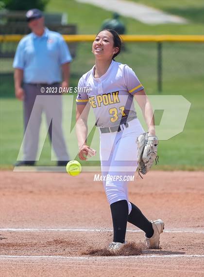 Thumbnail 1 in Davenport North vs Southeast Polk (Jefferson Varsity Classic) photogallery.