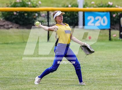 Thumbnail 2 in Davenport North vs Southeast Polk (Jefferson Varsity Classic) photogallery.