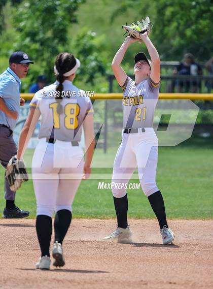 Thumbnail 3 in Davenport North vs Southeast Polk (Jefferson Varsity Classic) photogallery.