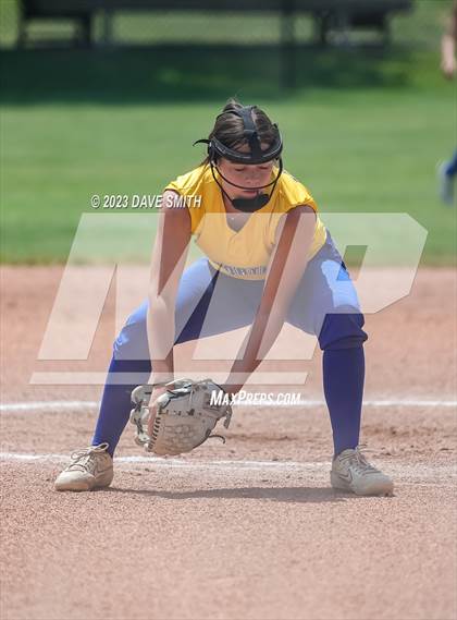 Thumbnail 1 in Davenport North vs Southeast Polk (Jefferson Varsity Classic) photogallery.