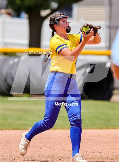 Thumbnail 3 in Davenport North vs Southeast Polk (Jefferson Varsity Classic) photogallery.