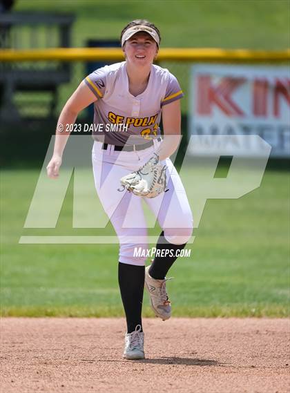 Thumbnail 1 in Davenport North vs Southeast Polk (Jefferson Varsity Classic) photogallery.