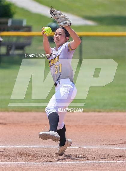 Thumbnail 2 in Davenport North vs Southeast Polk (Jefferson Varsity Classic) photogallery.