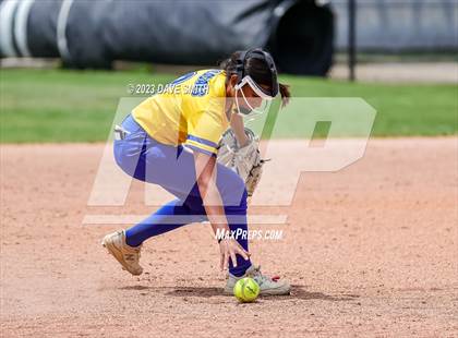 Thumbnail 3 in Davenport North vs Southeast Polk (Jefferson Varsity Classic) photogallery.