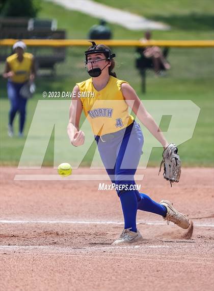 Thumbnail 2 in Davenport North vs Southeast Polk (Jefferson Varsity Classic) photogallery.