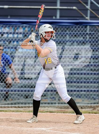 Thumbnail 3 in Davenport North vs Southeast Polk (Jefferson Varsity Classic) photogallery.