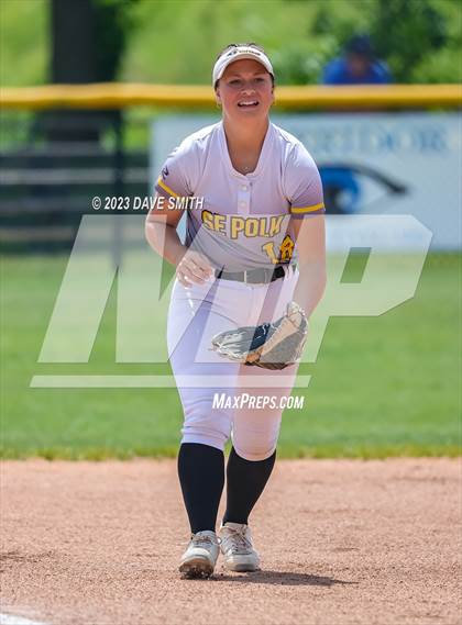 Thumbnail 2 in Davenport North vs Southeast Polk (Jefferson Varsity Classic) photogallery.