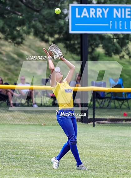 Thumbnail 1 in Davenport North vs Southeast Polk (Jefferson Varsity Classic) photogallery.