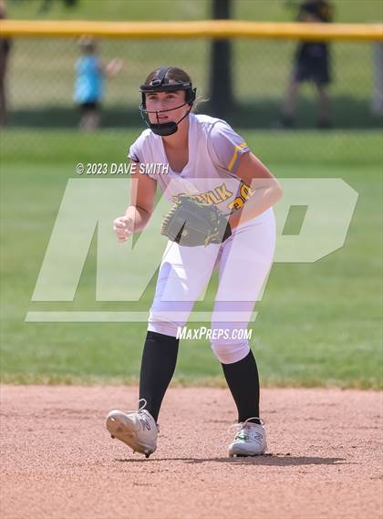 Thumbnail 3 in Davenport North vs Southeast Polk (Jefferson Varsity Classic) photogallery.
