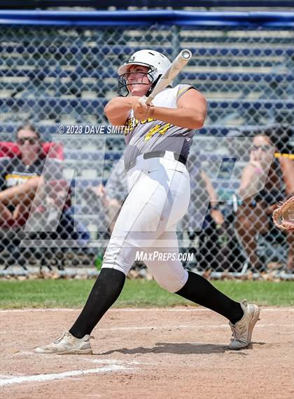 Thumbnail 3 in Davenport North vs Southeast Polk (Jefferson Varsity Classic) photogallery.