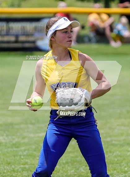 Thumbnail 1 in Davenport North vs Southeast Polk (Jefferson Varsity Classic) photogallery.