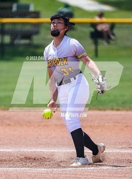 Thumbnail 1 in Davenport North vs Southeast Polk (Jefferson Varsity Classic) photogallery.