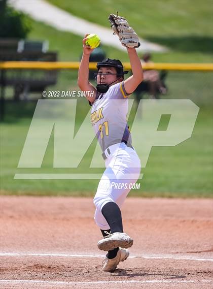 Thumbnail 3 in Davenport North vs Southeast Polk (Jefferson Varsity Classic) photogallery.