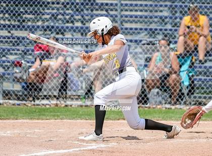 Thumbnail 3 in Davenport North vs Southeast Polk (Jefferson Varsity Classic) photogallery.