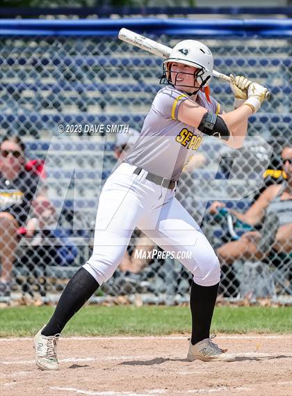 Thumbnail 2 in Davenport North vs Southeast Polk (Jefferson Varsity Classic) photogallery.