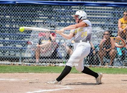 Thumbnail 1 in Davenport North vs Southeast Polk (Jefferson Varsity Classic) photogallery.