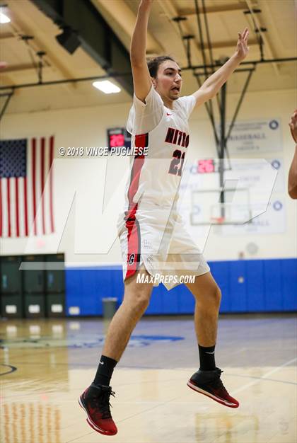 Thumbnail 2 in Kennedy vs. Glendale (2018 Bulldog Tournament) photogallery.