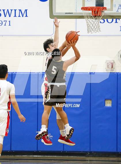 Thumbnail 1 in Kennedy vs. Glendale (2018 Bulldog Tournament) photogallery.