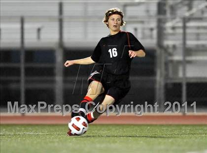 Thumbnail 1 in Santa Barbara vs. Oak Hills (CIF SoCal D2 Regional Final) photogallery.