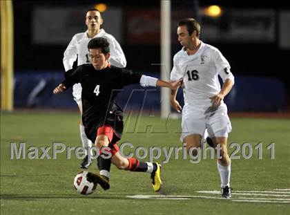 Thumbnail 3 in Santa Barbara vs. Oak Hills (CIF SoCal D2 Regional Final) photogallery.