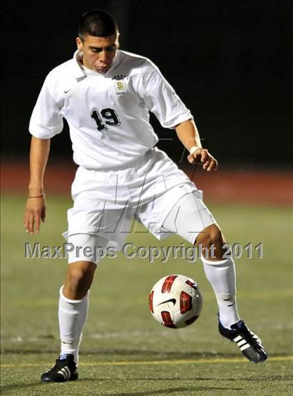 Thumbnail 3 in Santa Barbara vs. Oak Hills (CIF SoCal D2 Regional Final) photogallery.