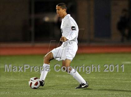 Thumbnail 2 in Santa Barbara vs. Oak Hills (CIF SoCal D2 Regional Final) photogallery.