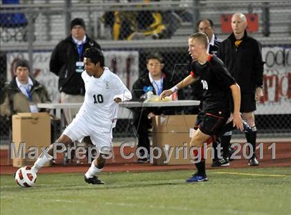 Thumbnail 1 in Santa Barbara vs. Oak Hills (CIF SoCal D2 Regional Final) photogallery.