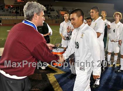 Thumbnail 3 in Santa Barbara vs. Oak Hills (CIF SoCal D2 Regional Final) photogallery.