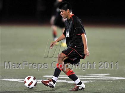 Thumbnail 1 in Santa Barbara vs. Oak Hills (CIF SoCal D2 Regional Final) photogallery.