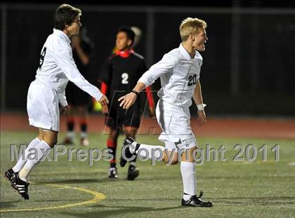 Thumbnail 3 in Santa Barbara vs. Oak Hills (CIF SoCal D2 Regional Final) photogallery.