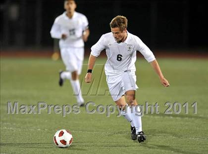 Thumbnail 3 in Santa Barbara vs. Oak Hills (CIF SoCal D2 Regional Final) photogallery.