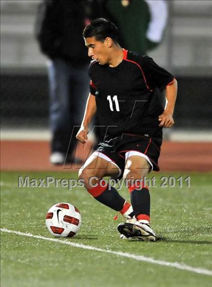 Thumbnail 1 in Santa Barbara vs. Oak Hills (CIF SoCal D2 Regional Final) photogallery.
