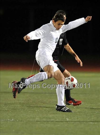 Thumbnail 2 in Santa Barbara vs. Oak Hills (CIF SoCal D2 Regional Final) photogallery.