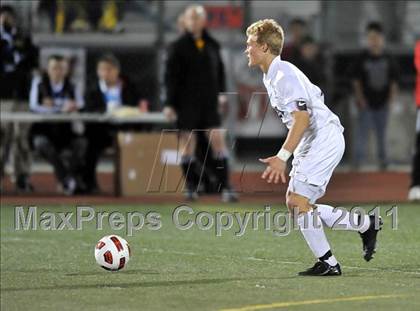 Thumbnail 1 in Santa Barbara vs. Oak Hills (CIF SoCal D2 Regional Final) photogallery.