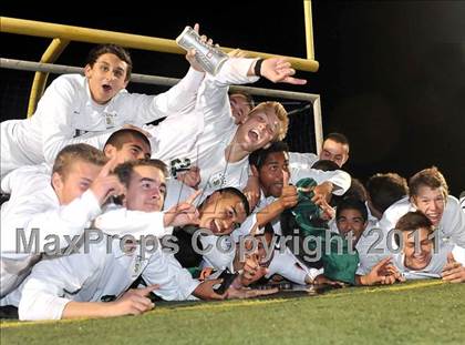 Thumbnail 2 in Santa Barbara vs. Oak Hills (CIF SoCal D2 Regional Final) photogallery.