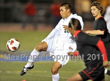 Thumbnail 1 in Santa Barbara vs. Oak Hills (CIF SoCal D2 Regional Final) photogallery.