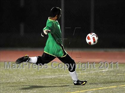 Thumbnail 1 in Santa Barbara vs. Oak Hills (CIF SoCal D2 Regional Final) photogallery.