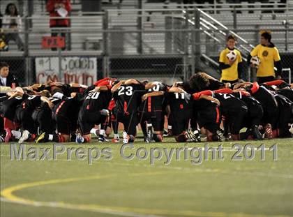 Thumbnail 3 in Santa Barbara vs. Oak Hills (CIF SoCal D2 Regional Final) photogallery.