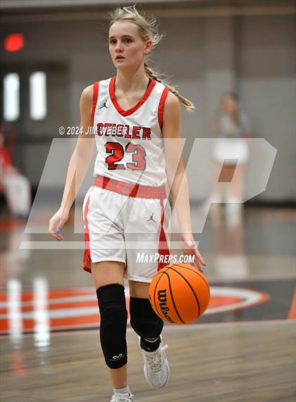 Thumbnail 3 in Stigler vs. Vian (Sequoyah Co. Tournament) photogallery.