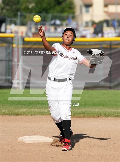 Thumbnail 2 in Regis Jesuit @ Chatfield photogallery.