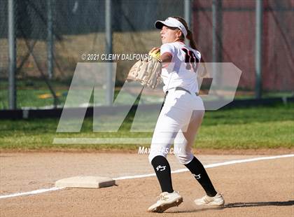 Thumbnail 3 in Regis Jesuit @ Chatfield photogallery.