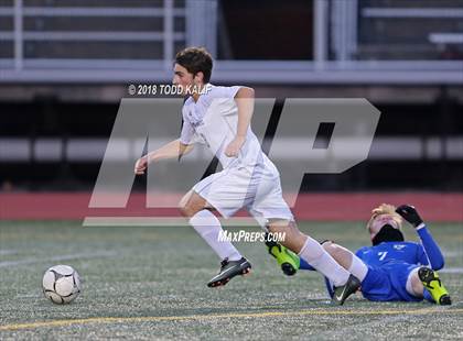 Thumbnail 2 in Glastonbury vs. Pomperaug (CIAC Class LL Semifinal) photogallery.
