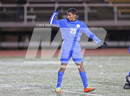 Thumbnail 3 in Glastonbury vs. Pomperaug (CIAC Class LL Semifinal) photogallery.